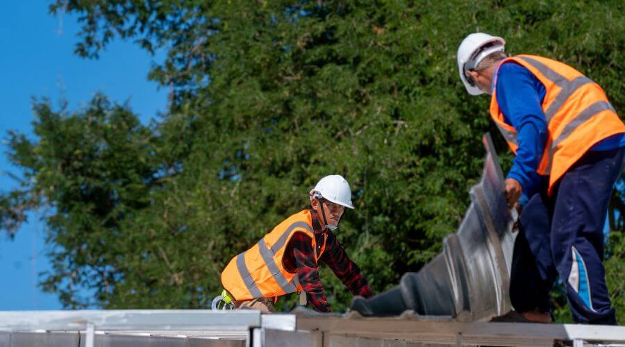 Professional residential roofers in Elgin, OR